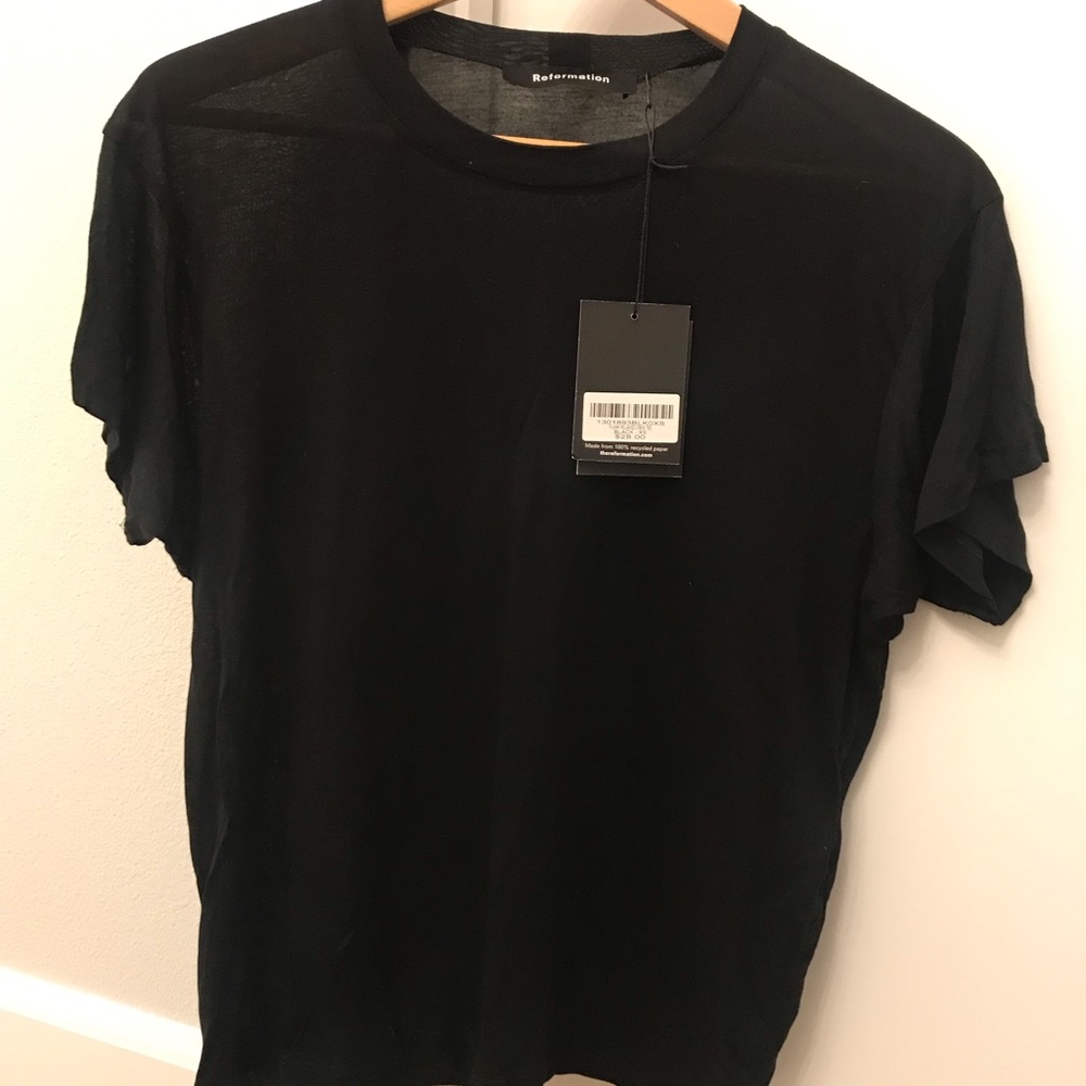 Reformation black t shirt in XS